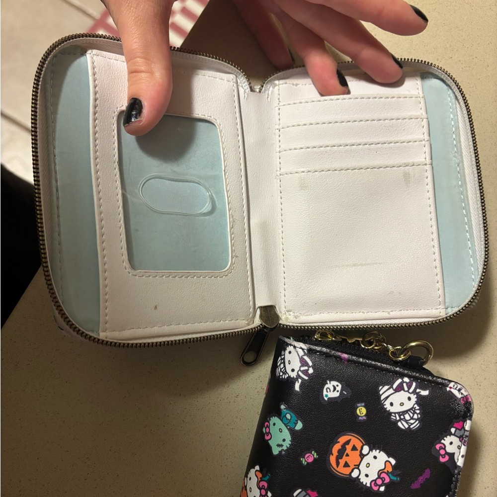 Loungefly Wallets - image 4